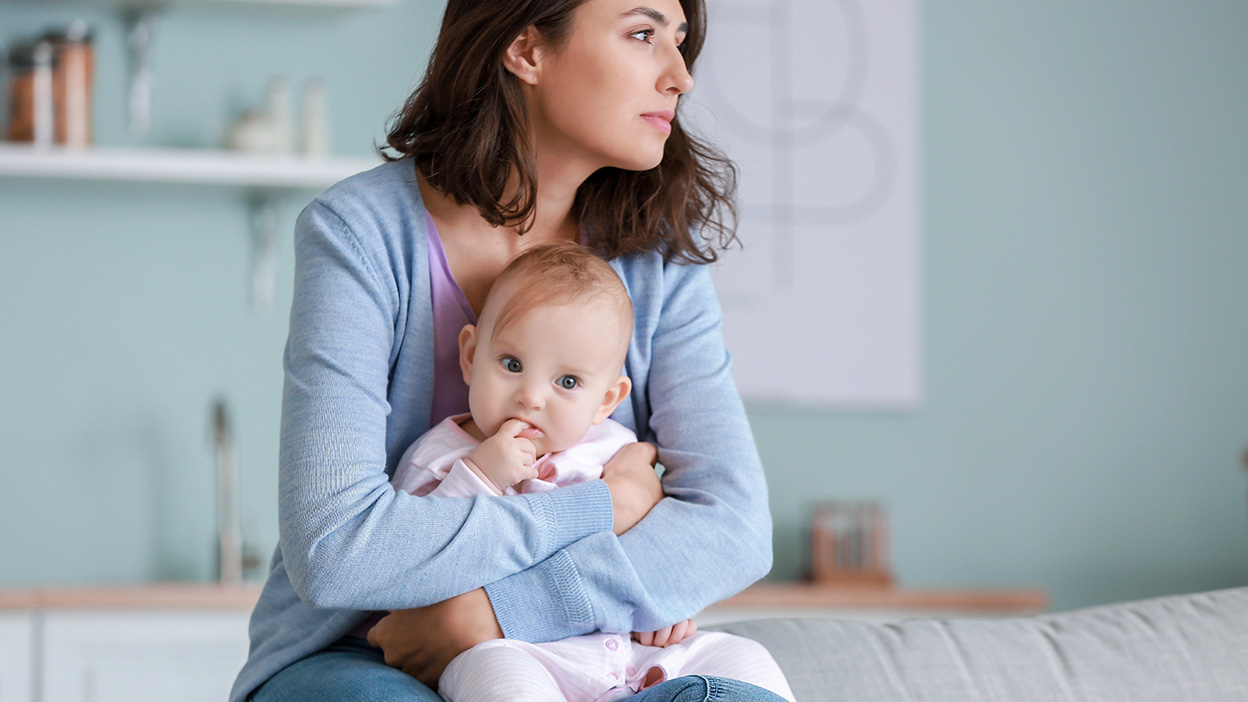 29_Postpartum_depression_signs_1248x702