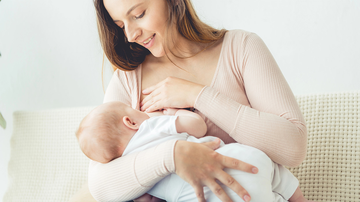 35_Is_baby_getting_milk_1248x702