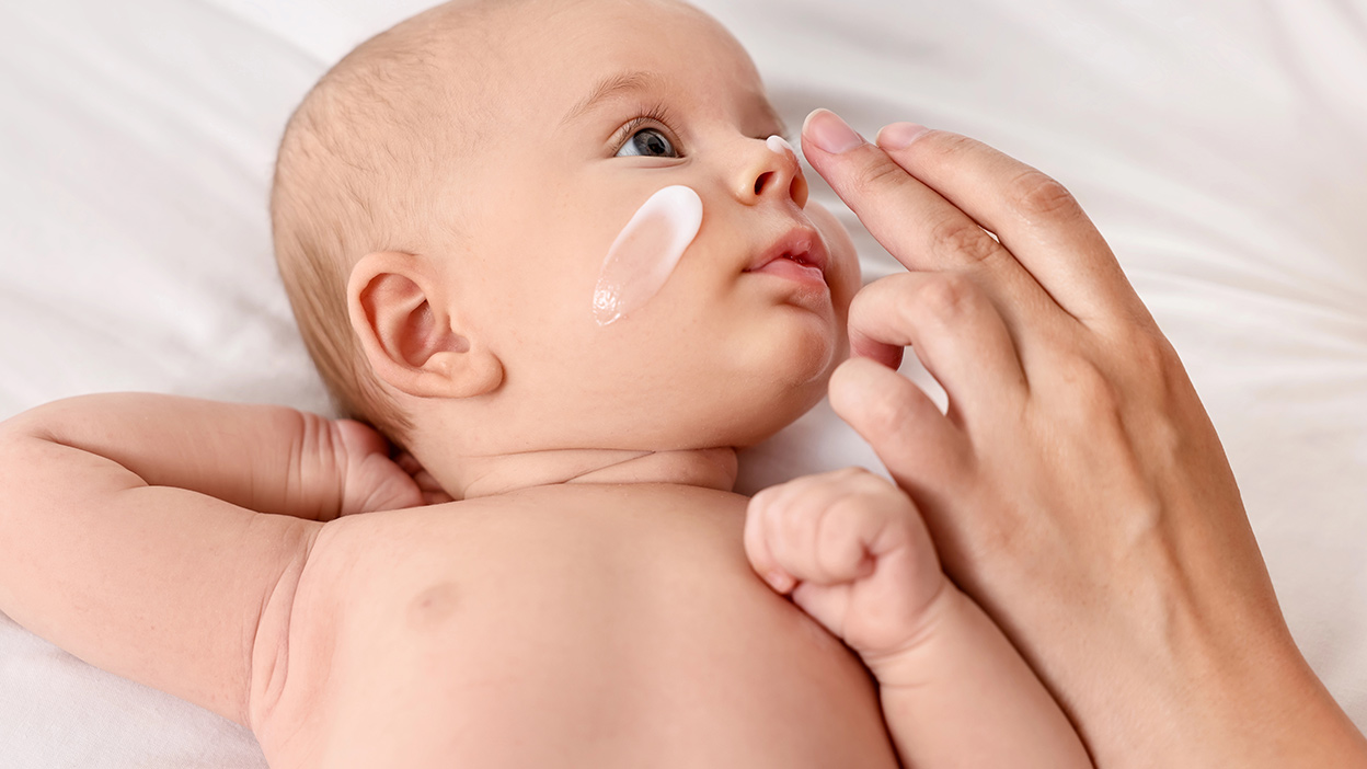 40_Newborn_skin_questions_1248x702